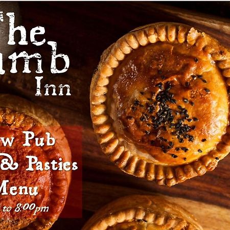 The Lamb Inn Crediton Exterior foto