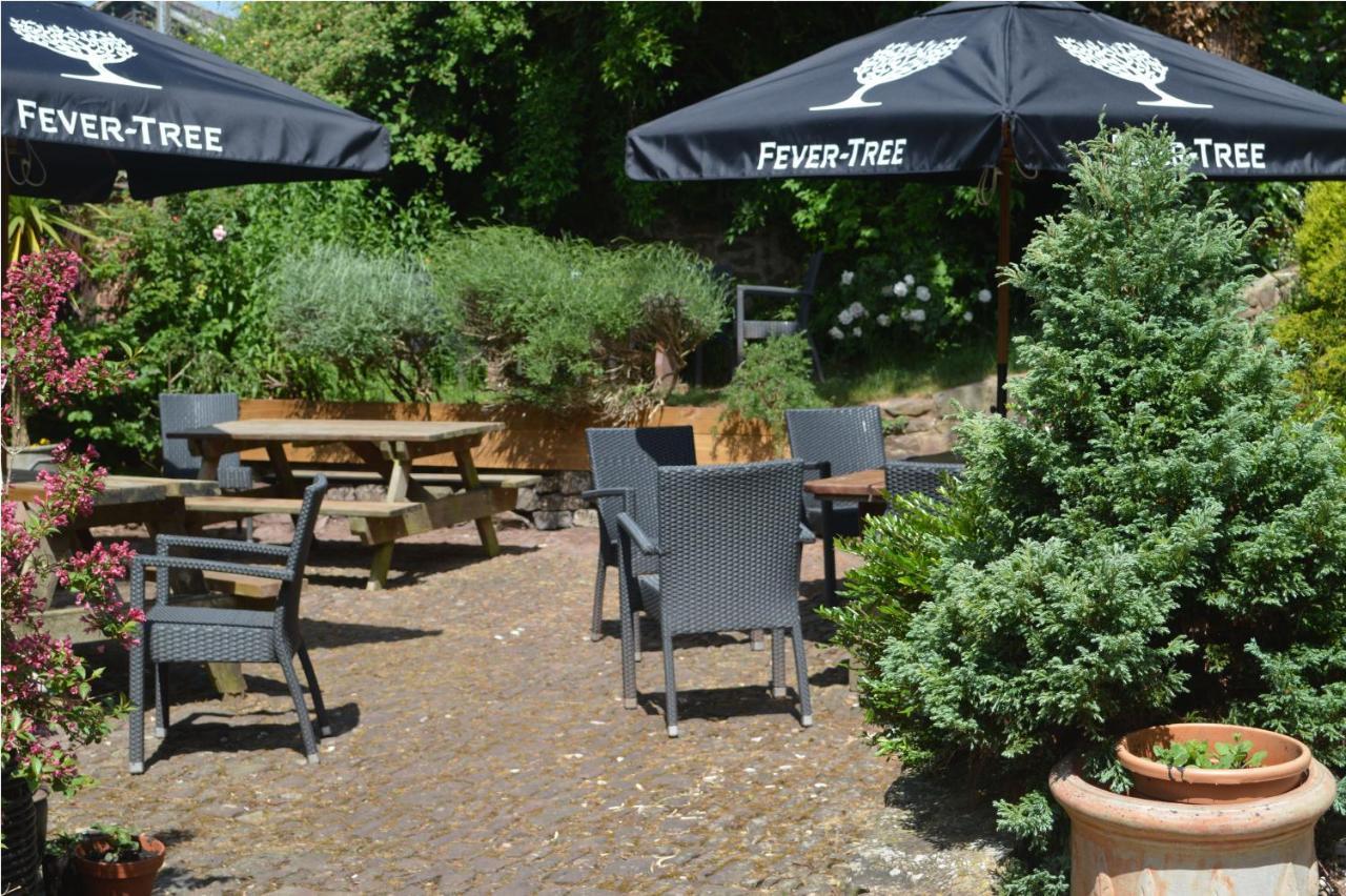 The Lamb Inn Crediton Exterior foto